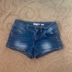 Wannabettabutt? YMI @USA Mid Rise Jean Shorts